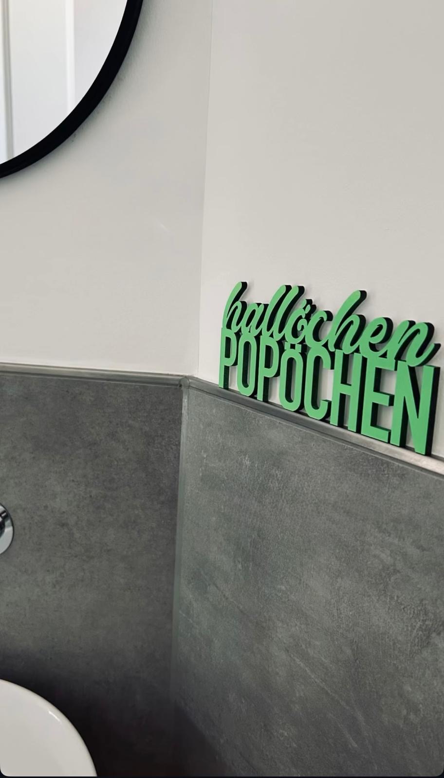 Schriftzug "hallöchen POPÖCHEN" 