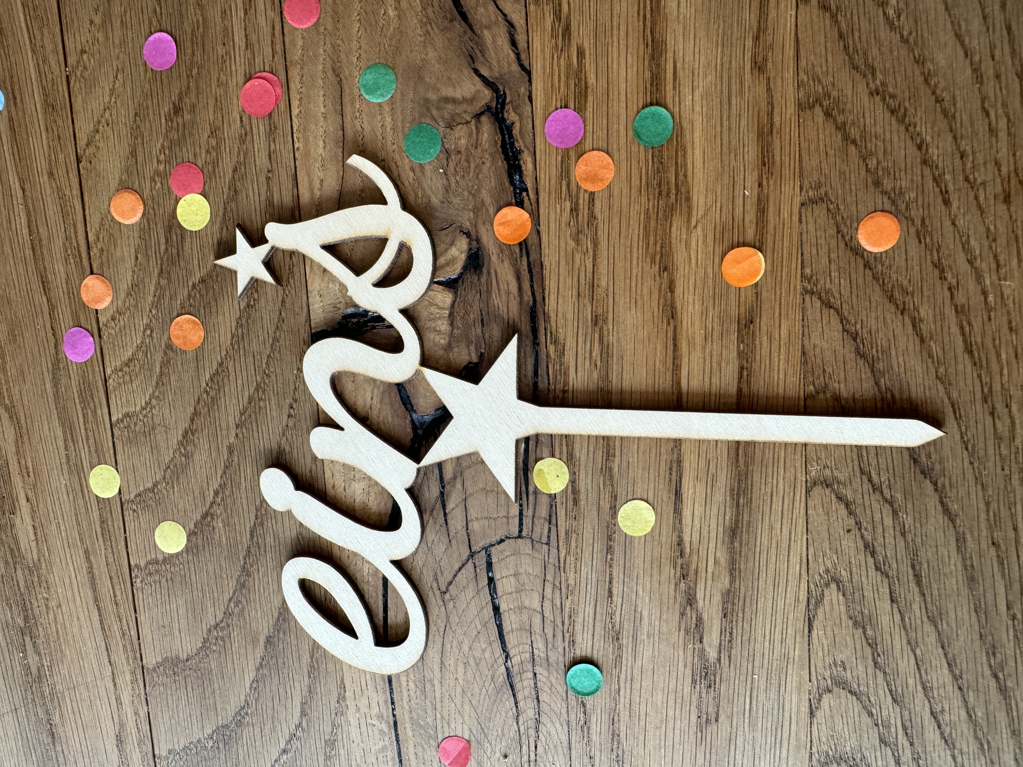 Cake Topper mit ausgeschriebener Zahl