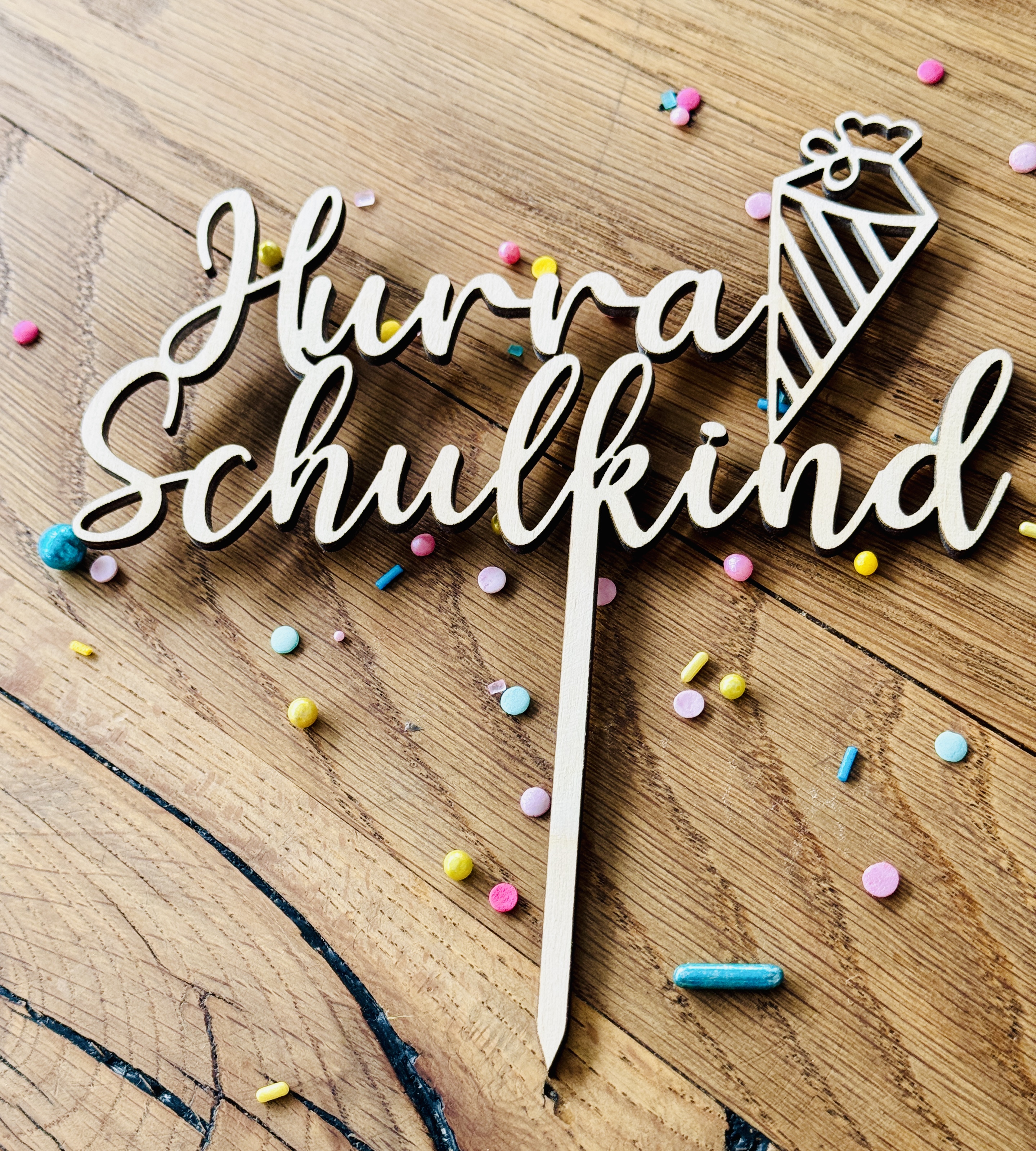 Cake Topper "Hurra Schulkind"