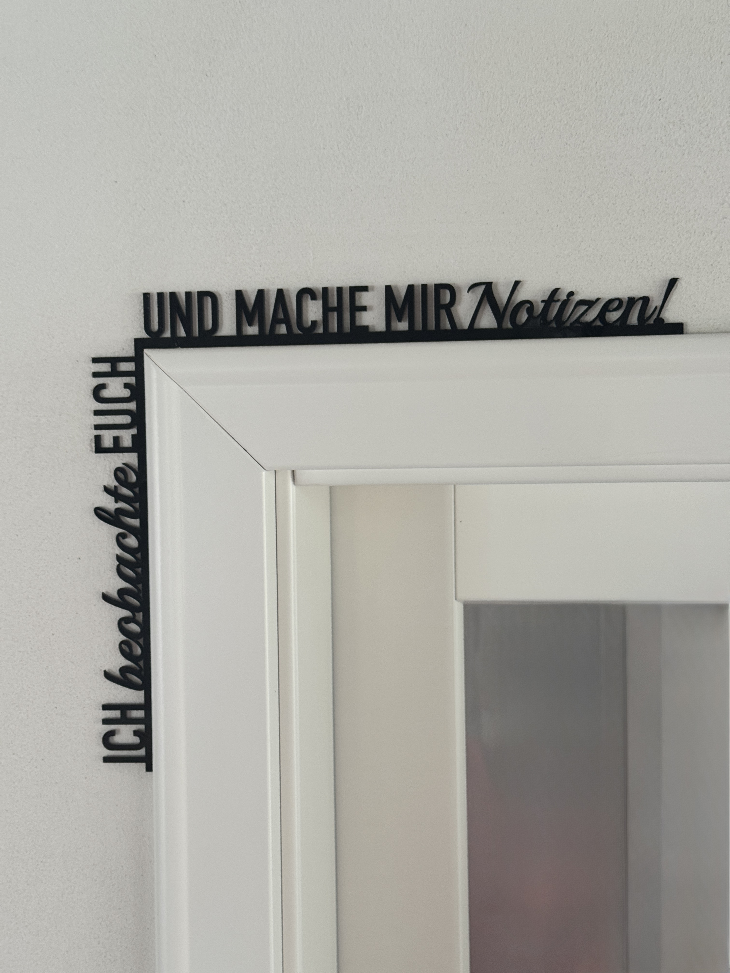 Türrahmen Schild