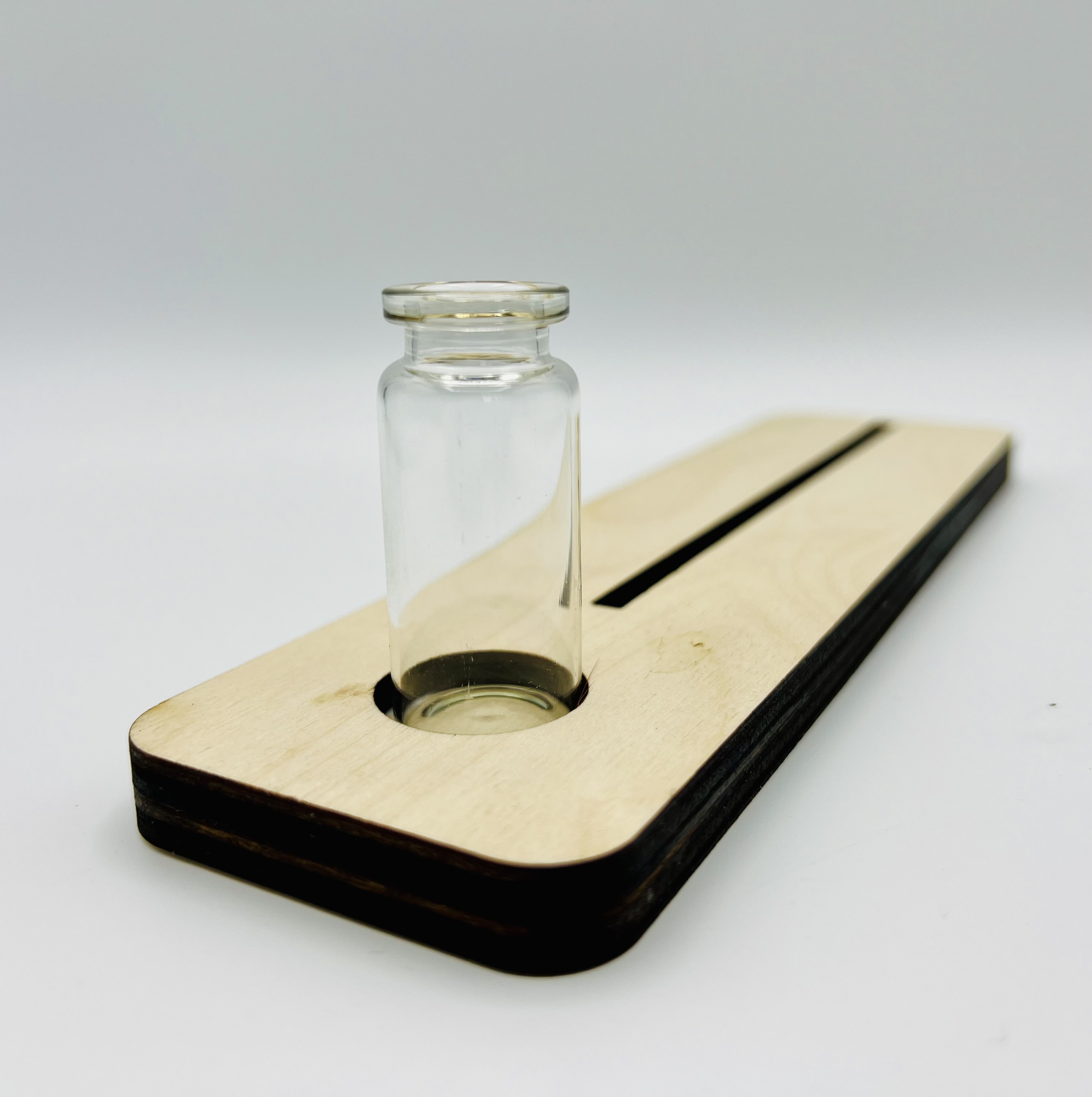 Kartenhalter mit Vase