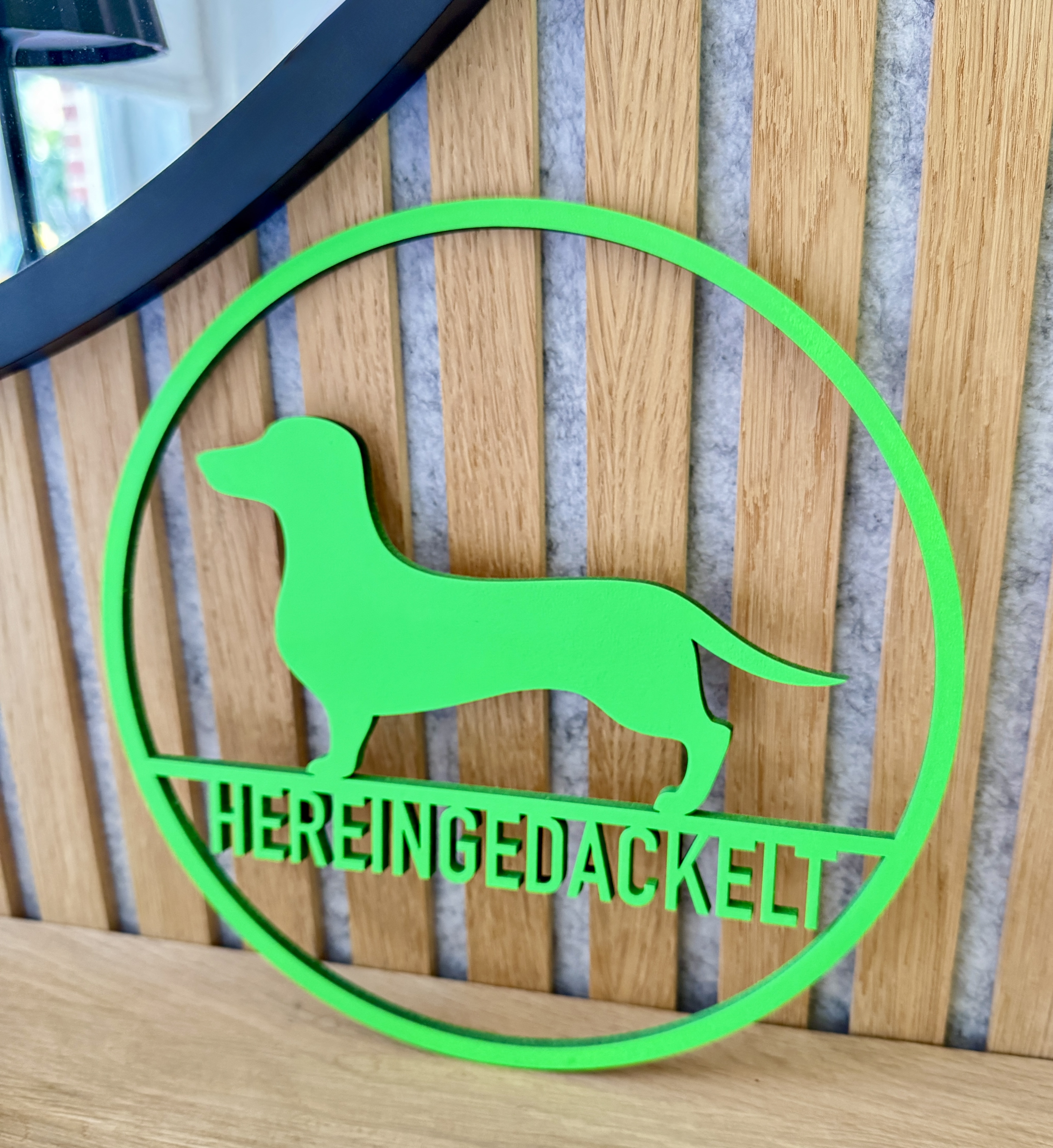 "Hereingedackelt" "Hereingedackelt"
